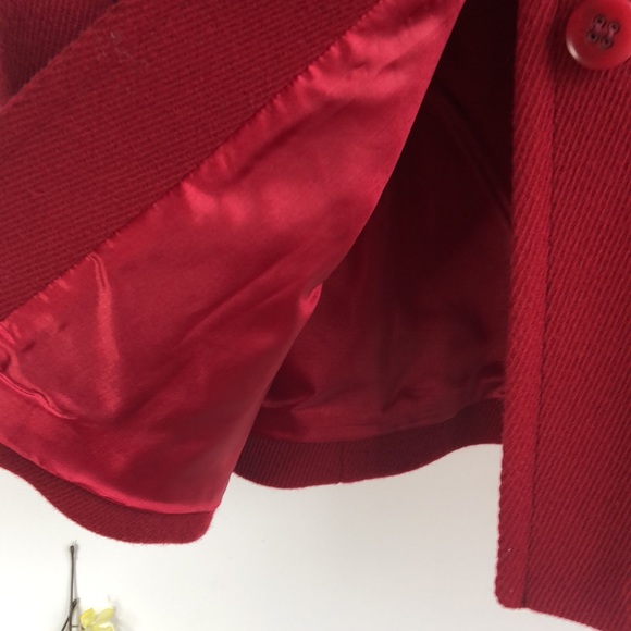 Pendleton - Beautiful Red wool coat. A Classic to complete your winter wardrobe. - Picture 8 of 9